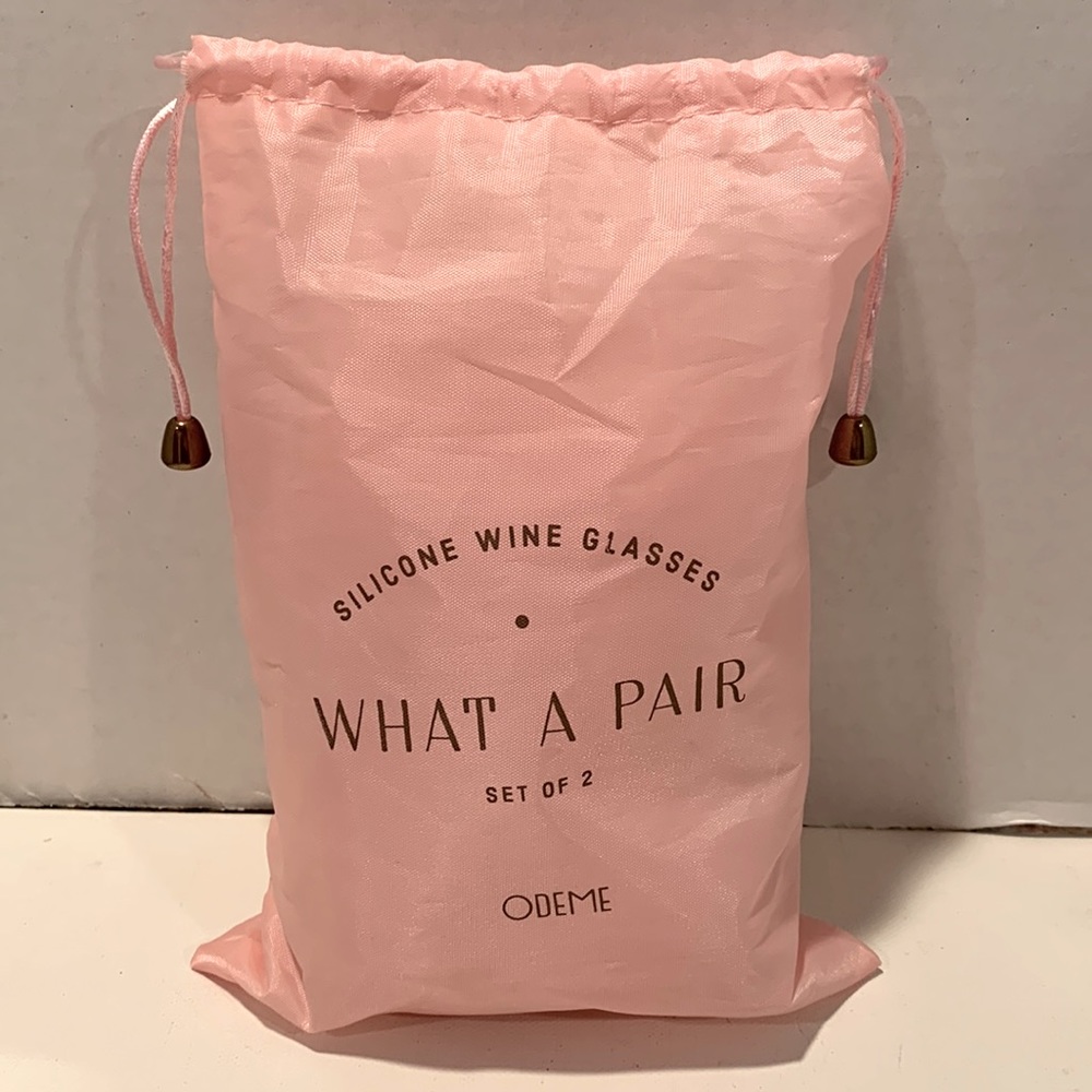 NIB Odeme silicone wine glasses